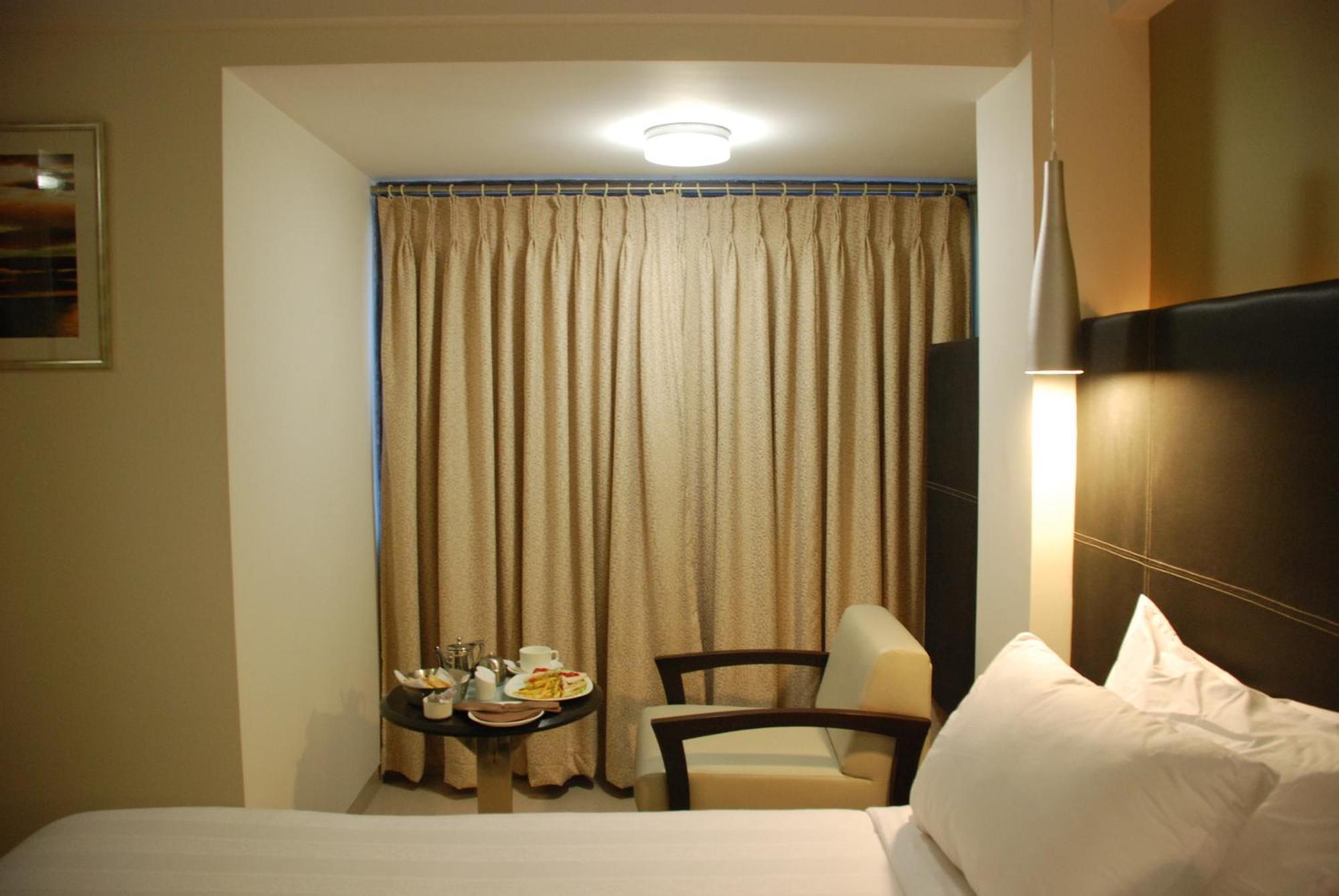 The Oriental Residency Hotel Bombaim Exterior foto