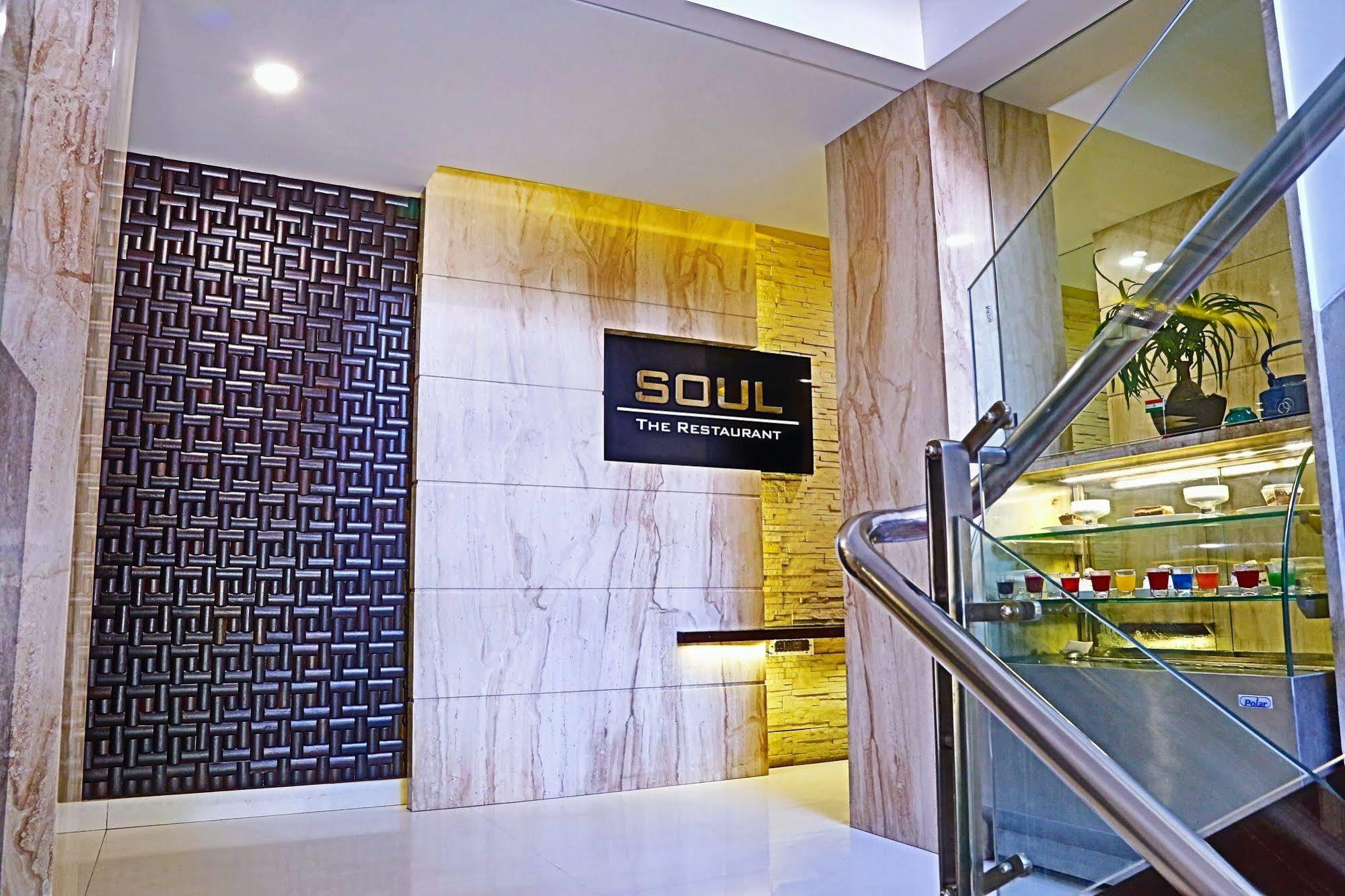 The Oriental Residency Hotel Bombaim Exterior foto